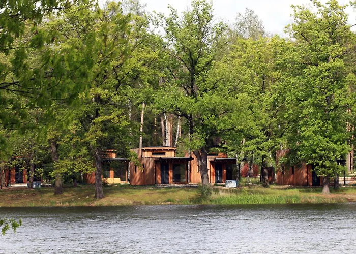 Naturcamping Brettmühlenteich * Zschorna